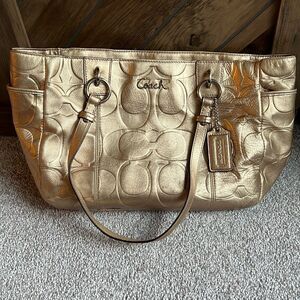 Vintage COACH Authentic Metallic Gold Embossed Purse / Bag
